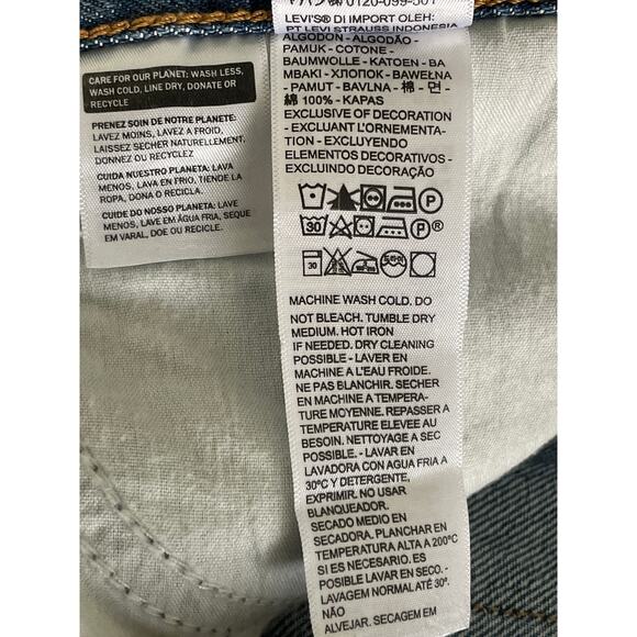 Levi's Women's Mid-Rise 94's Baggy Straight Leg Jeans 30x31 NWT - It's Gonna Be - Picture 8 of 9